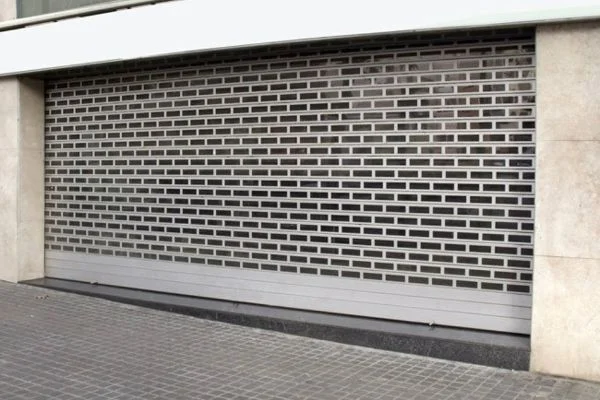 Persianas de seguridad metálicas en Pamplona